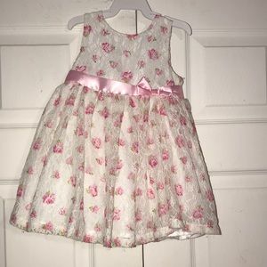 Infant Girl’s Rosebud Lace Dress